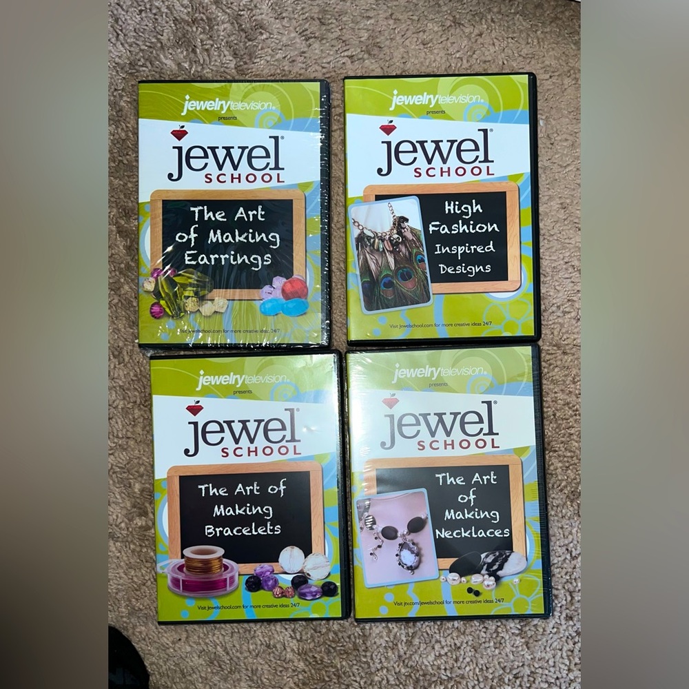 Jewel School Jewelry Making Kits Set